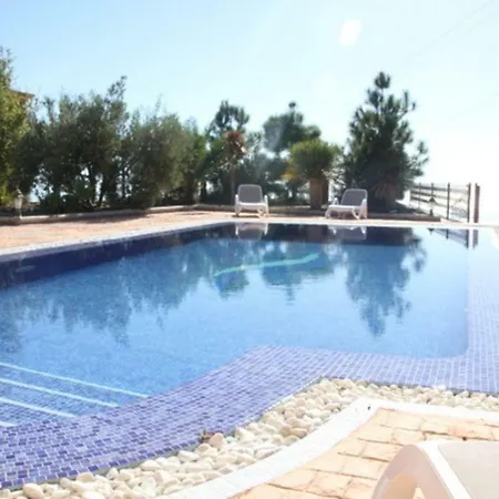 Moraditas, Con Piscina Privada Dom wakacyjny *